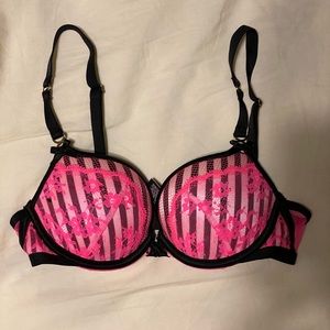NWOT Victoria’s Secret Lacy Push Up Bra